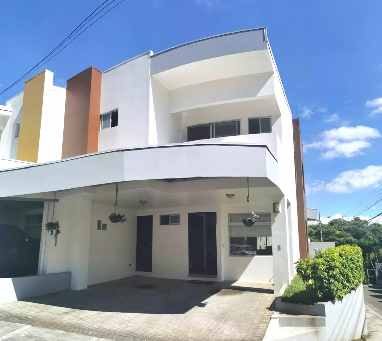 Se Vende Casa en Condominio, Tibás, San José