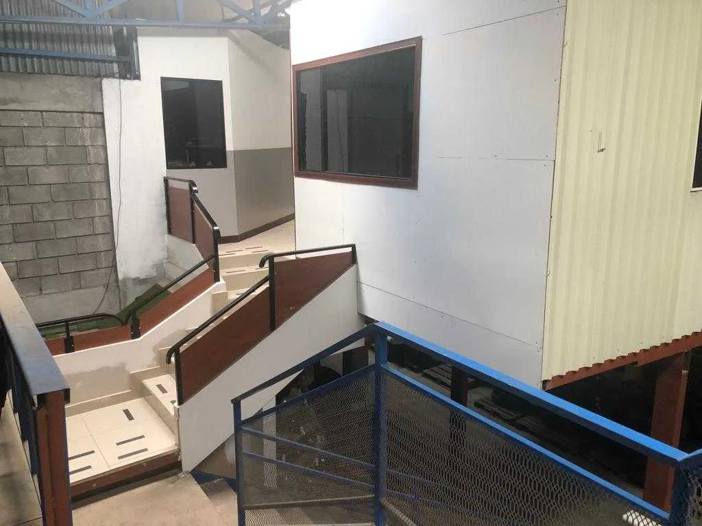 Bodega con Oficinas en Venta, Colima de Tibás, San José. - foto 3