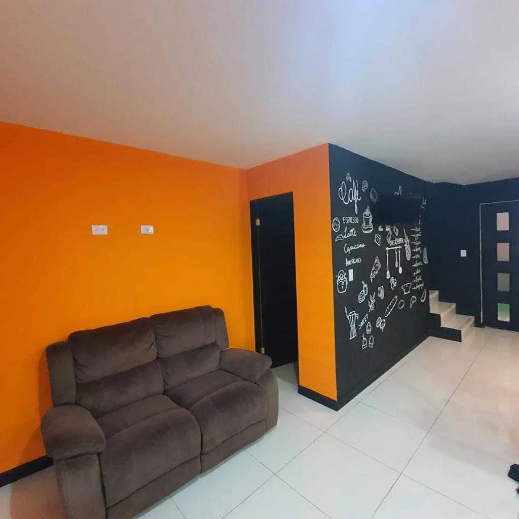 Se Vende Casa en San Rafael de Montes de Oca, San José. - foto 4