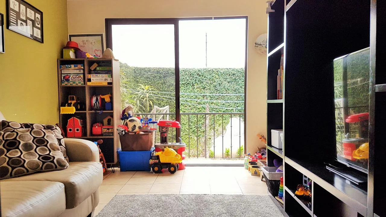 Se Vende Casa en Condominio, Curridabat, San José.