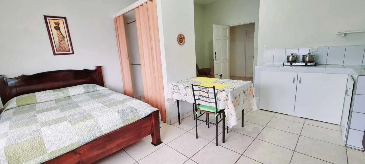 Edificio de Apartamentos en Venta, al final boulevard Rohrmoser. - foto 6