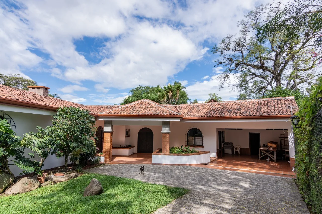 Se Vende Casa en Escazú, San José