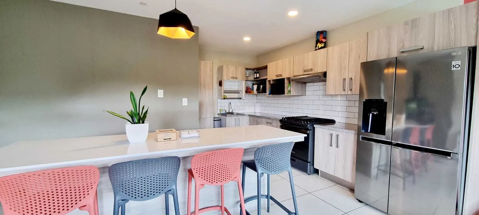 Se Vende Apartamento Moravia, Saint Clare, San José. - foto 3