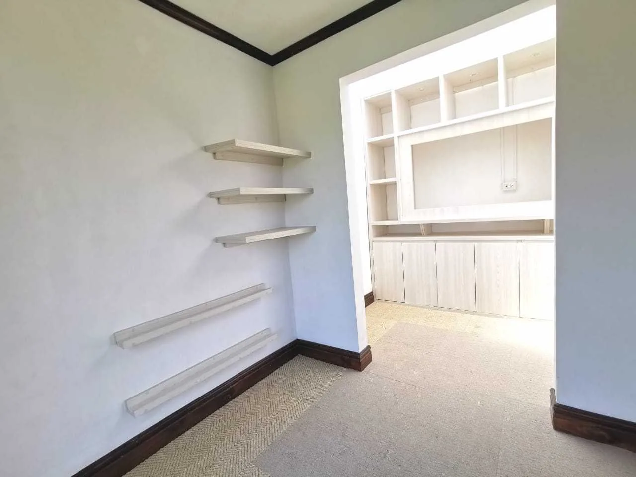 Se Vende Casa en Residencial, Granadilla Norte Curridabat, San José. - foto 2