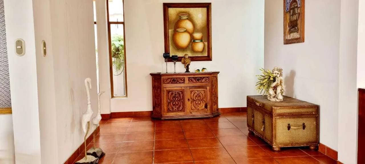 Se Vende Apartamento al final de boulevard de Rohrmoser, San José. - foto 6