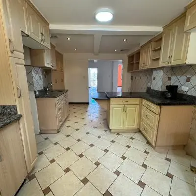 Alquiler de Casa en Rohrmoser - foto 2