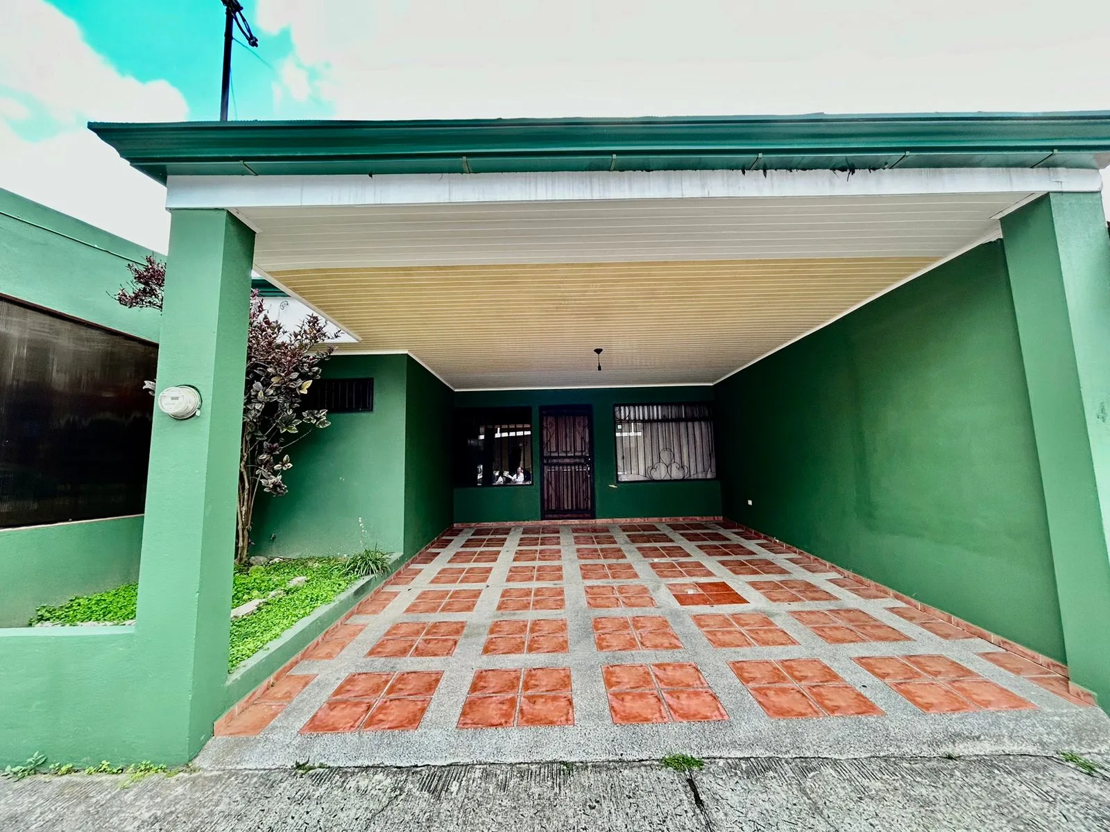 HERMOSA CASA EN CONDOMINIO CONCEPCION DE TRES RIOS