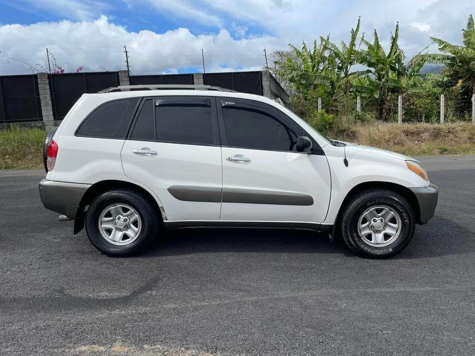 Toyota Rav4 Manual 4x2 Gasolina