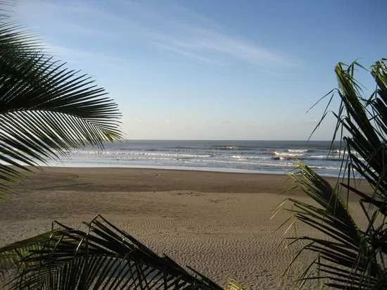 Visita Sunrise House y disfruta de las aguas  del Pacífico en Pochomil, Nicaragua - foto 3
