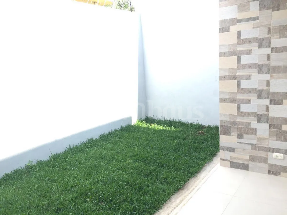 Casa Nueva en Venta en Rohrmoser, con excelente ubicación. - foto 5