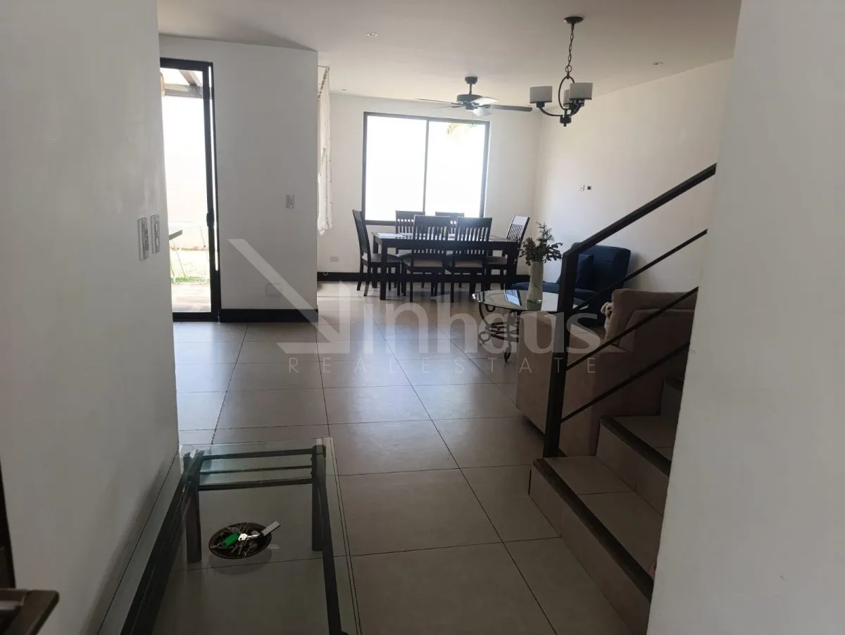 Venta de Casa en Condominio Parques del Sol