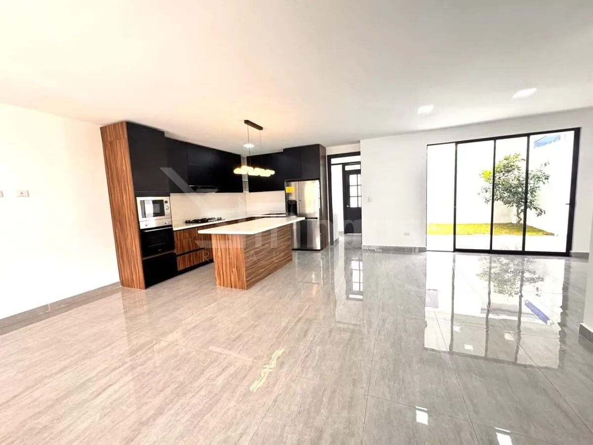 Moderna casa en Condominio Distrito San Juan - foto 2