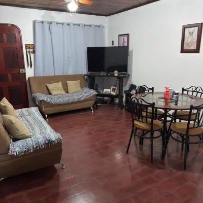 Residencia en venta, en excelente ubicación de Liberia - foto 3
