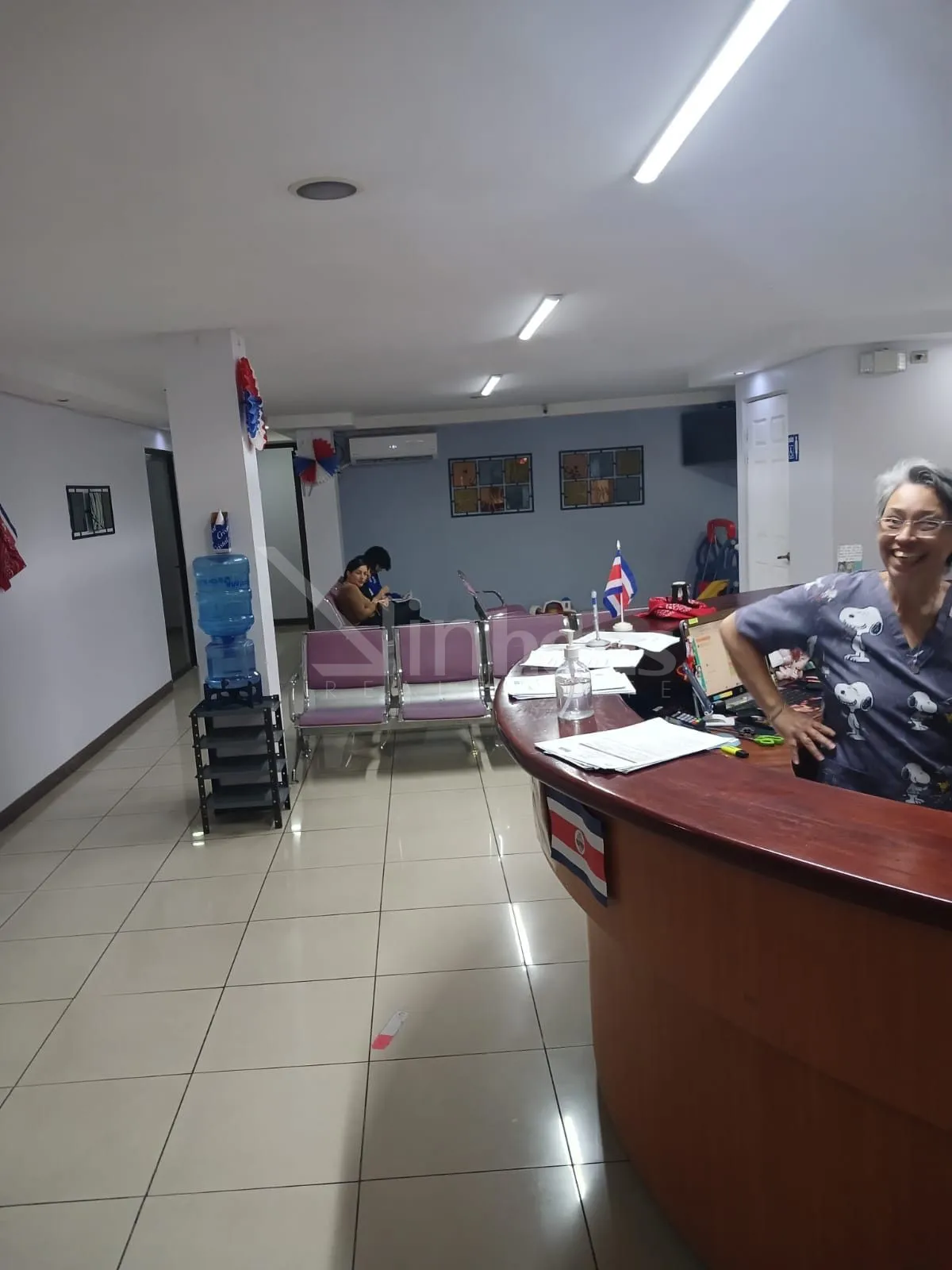 Se alquila consultorio medico - foto 4